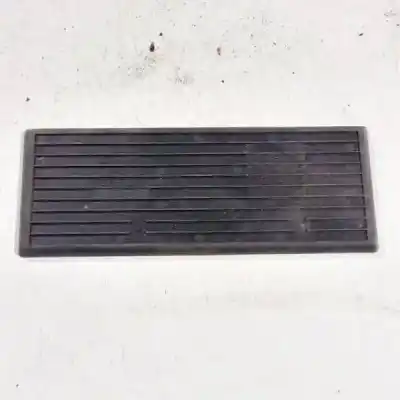 Автозапчастина б/у пластика для audi a4 avant (b5) 1.8 посилання на oem iam 8d0863301  