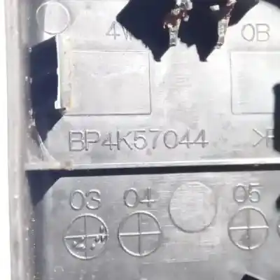 Pezzo di ricambio per auto di seconda mano plastica per mazda 3 (bk) 1.6 (bk14) riferimenti oem iam bp4k57044  