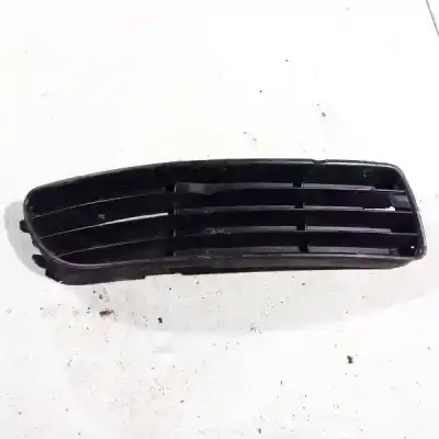 Second-hand car spare part front bumper grille for audi a4 avant (b5) 1.8 oem iam references 8d0807346c