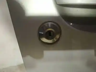 Second-hand car spare part left front door lock for mitsubishi colt cz3 berl. 5 (z30a) 1.3 (z35a. z33a. z34a) oem iam references   