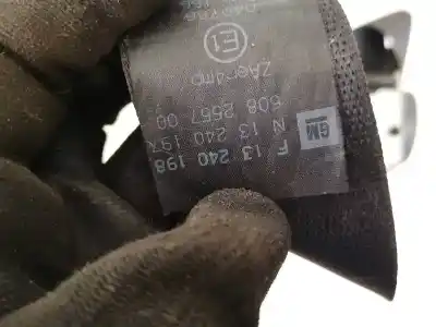 Автозапчасти б/у правый передний ремень безопасности за opel corsa d 1.4 16v bivalent (gasolina / gas licuado del petróleo. gpl) ссылки oem iam 13240198  13240197