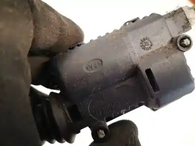 Автозапчасти б/у наружная крышка двигателя топливо за opel corsa d 1.4 16v bivalent (gasolina / gas licuado del petróleo. gpl) ссылки oem iam 13208157  