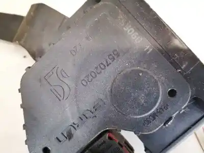 Автозапчастина б/у педаль акселератора для opel corsa d 1.4 16v bivalent (gasolina / gas licuado del petróleo. gpl) посилання на oem iam 55702020  