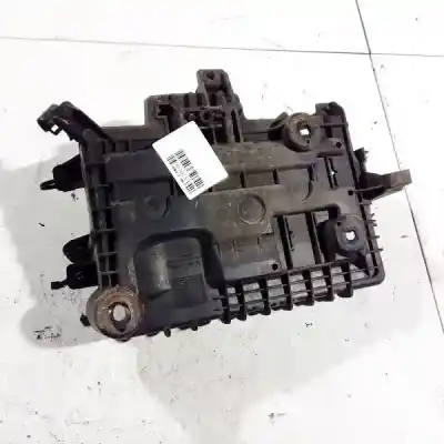 Автозапчастина б/у середній для BMW 3 (E30) M3 2.3 Посилання на OEM IAM 13235642  6000002190