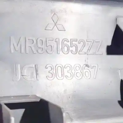Автозапчастина б/у пластика для mitsubishi colt vi (z3_a, z2_a) 1.3 (z21a) посилання на oem iam mr951652zz  jci303867