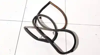 Peça sobressalente para automóvel em segunda mão junta vedante da porta por audi 100 avant (c4) 2.5 tdi referências oem iam 