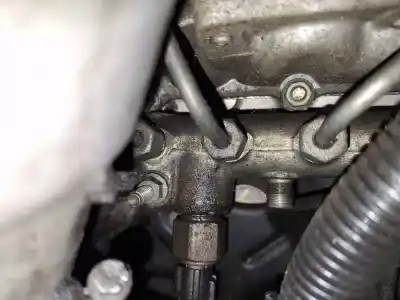 Pezzo di ricambio per auto di seconda mano rampa iniettori per opel meriva b 1.7 16v cdti riferimenti oem iam 