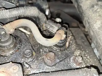 Pezzo di ricambio per auto di seconda mano iniettore per opel meriva b 1.7 16v cdti riferimenti oem iam 