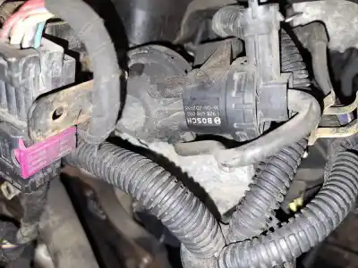 Автозапчасти б/у бабочка коробка за opel corsa c 1.2 16v cat (z 12 xep / lb4) ссылки oem iam 1928498092