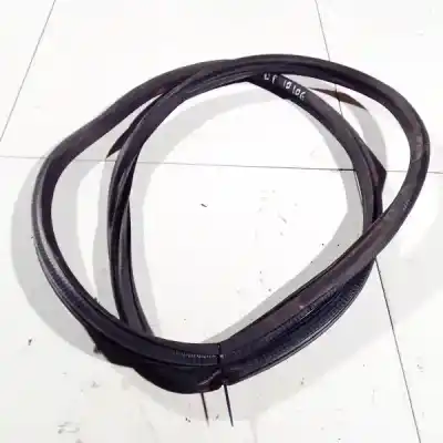 Peça sobressalente para automóvel em segunda mão Junta Vedante Da Porta por BMW 3 (E30) M3 2.3 Referências OEM IAM   