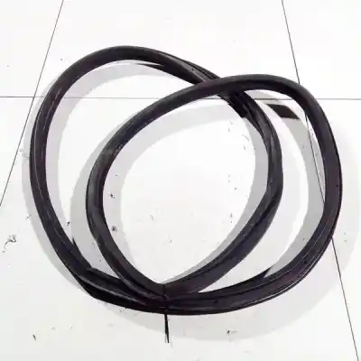 Tweedehands auto-onderdeel deurcontour rubber voor bmw 3 (e30) m3 2.3 oem iam-referenties 