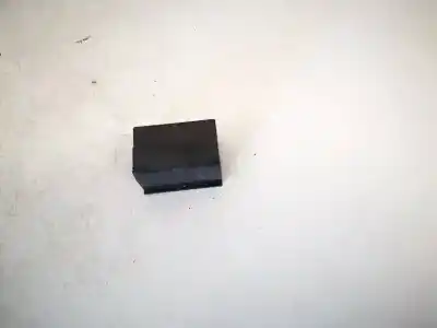 Pezzo di ricambio per auto di seconda mano plastica per kia optima 1.7 crdi riferimenti oem iam 