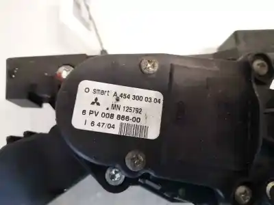 Second-hand car spare part accelerator pedal for mitsubishi colt cz3 berl. 5 (z30a) 1.3 (z35a. z33a. z34a) oem iam references a4543000304  mn125792, 6pv008866-00