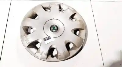 Peça sobressalente para automóvel em segunda mão TAMPA DE JANTE por SKODA OCTAVIA II COMBI (1Z5)  Referências OEM IAM 1Z0601147A  