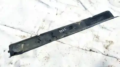 Peça sobressalente para automóvel em segunda mão grelha torpedo curcuvan por opel zafira a 2.0 dti referências oem iam 1836064