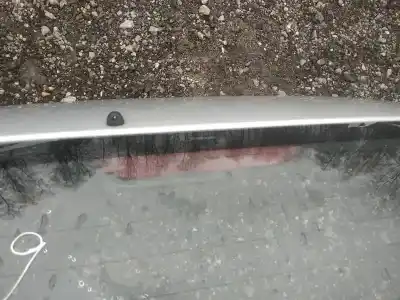 Second-hand car spare part central brake light for toyota corolla (e11) 2.0 d-4d linea sol oem iam references 