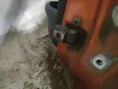 Second-hand car spare part hinge for skoda fabia (5j2 ) 1.4 16v oem iam references 