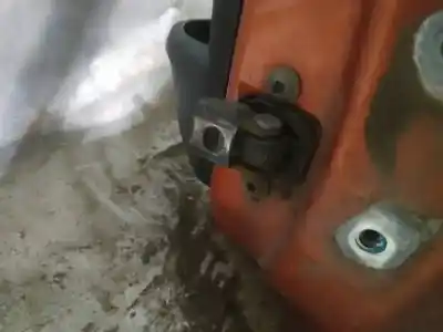 Second-hand car spare part hinge for skoda fabia (5j2 ) 1.4 16v oem iam references   