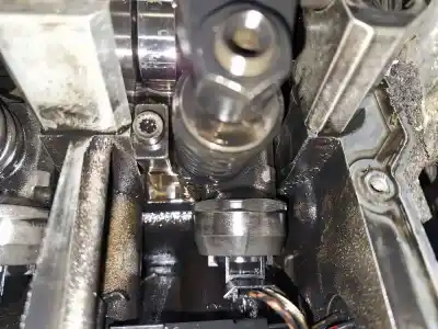 Second-hand car spare part injector for volkswagen passat variant (3c5) 1.9 tdi oem iam references   