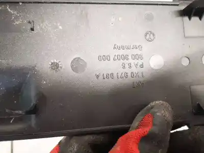 Second-hand car spare part plastics for volkswagen passat variant (3c5) 1.9 tdi oem iam references 1k0971981a  9003007000