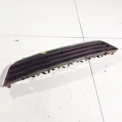 Piesă de schimb auto la mâna a doua grilã de aierisire de la bara din mijloc pentru volkswagen passat b6 (3c2) 2.0 tdi referințe oem iam 3c0853677