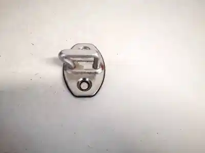 Second-hand car spare part plastics for volkswagen passat variant (3c5) 1.9 tdi oem iam references 3c0837033b  