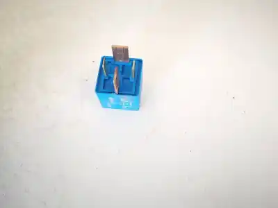 Pezzo di ricambio per auto di seconda mano relè per kia ceed (ed) 1.6 crdi 115 riferimenti oem iam 952102e000  95210-2e000