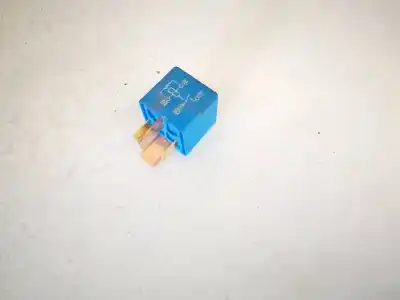 Pezzo di ricambio per auto di seconda mano relè per kia ceed (ed) 1.6 crdi 115 riferimenti oem iam 952102e000  95210-2e000