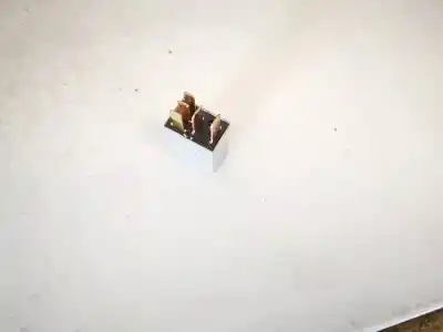 Автозапчасти б/у реле за kia ceed (ed) 1.6 crdi 115 ссылки oem iam 952252d000  95225-2d000