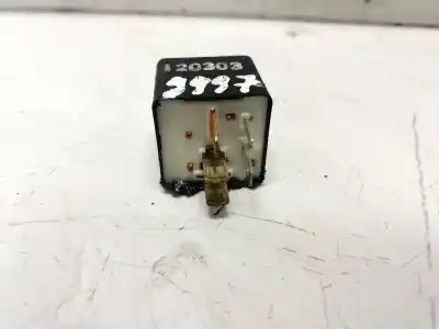 Second-hand car spare part relay for audi a4 b6 (8e2) 2.5 tdi quattro oem iam references 443951253aa  899574000