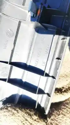 Second-hand car spare part plastics for volkswagen passat variant (3c5) 1.9 tdi oem iam references 3c0853370  