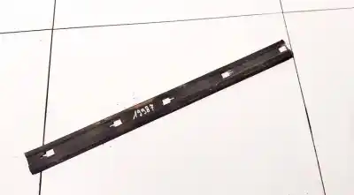 Pezzo di ricambio per auto di seconda mano plastica per mazda 2 lim. (de) 1.4 diesel cat riferimenti oem iam   