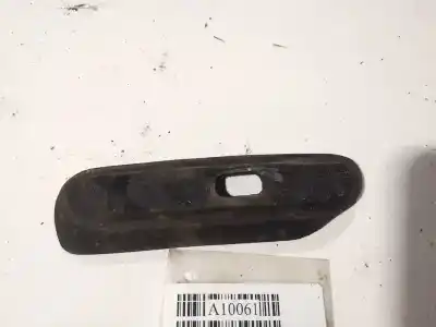 Peça sobressalente para automóvel em segunda mão plásticos por audi 100 avant (c4) 2.5 tdi referências oem iam 