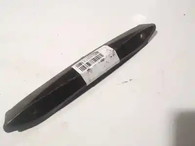 Peça sobressalente para automóvel em segunda mão plásticos por audi 100 avant (c4) 2.5 tdi referências oem iam 820030680