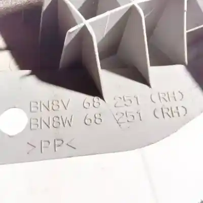 Pezzo di ricambio per auto di seconda mano plastica per mazda 3 (bk) 1.6 (bk14) riferimenti oem iam bn8v68251  