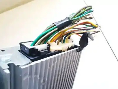 Second-hand car spare part audio system / radio cd for dodge journey 2.0 16v crd cat oem iam references 8767aaa2  1618001n