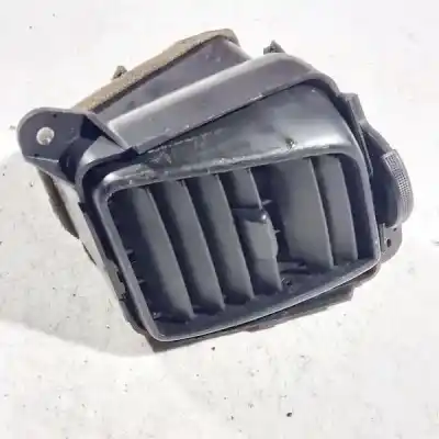Recambio de automóvil de segunda mano de Rejilla Aireadora - 
Moldura protectora de la rejilla de ventilación lateral del panel para MAZDA MPV, III 1999.08 - 2006.02  referencias OEM IAM   