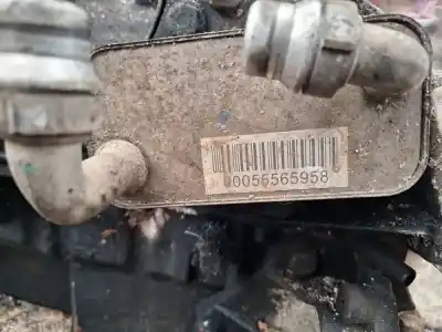 Pezzo di ricambio per auto di seconda mano radiatore olio motore per opel insignia a (g09) 2.0 cdti (68) riferimenti oem iam 00055565958  