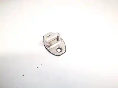 Second-hand car spare part plastics for volkswagen passat b6 variant (3c5) 2.0 fsi oem iam references 3c0837767a  