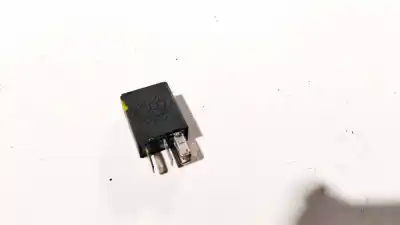 Second-hand car spare part relay for skoda fabia (5j2 ) 1.4 16v oem iam references 8z0951253