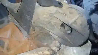 Second-hand car spare part engine support for chrysler pt cruiser (pt) 2.2 crd touring oem iam references   