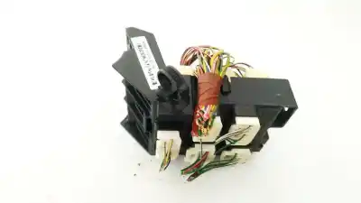 Second-hand car spare part FUSE BOX UNIT for TOYOTA AVENSIS WAGON (T25)  OEM IAM references 8273405030  82734-05030