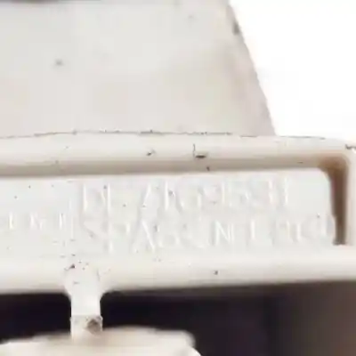 Pezzo di ricambio per auto di seconda mano plastica per mazda 2 lim. (de) 1.4 diesel cat riferimenti oem iam df7169531  