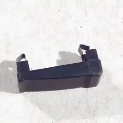 Pezzo di ricambio per auto di seconda mano plastica per audi 100 avant (c4) 2.5 tdi riferimenti oem iam   