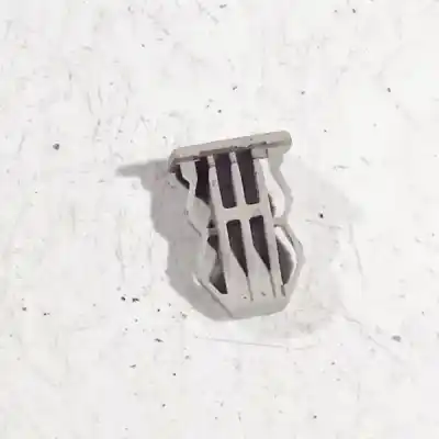 Peça sobressalente para automóvel em segunda mão plásticos por renault laguna iii 1.5 dci diesel referências oem iam 