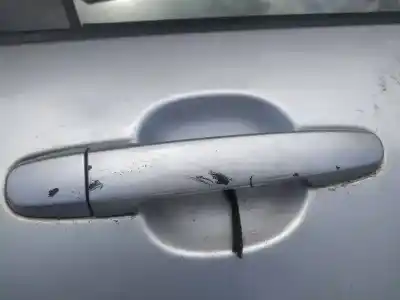 Pezzo di ricambio per auto di seconda mano maniglia esterna anteriore destra per toyota corolla (e11) 2.0 d-4d linea sol riferimenti oem iam   