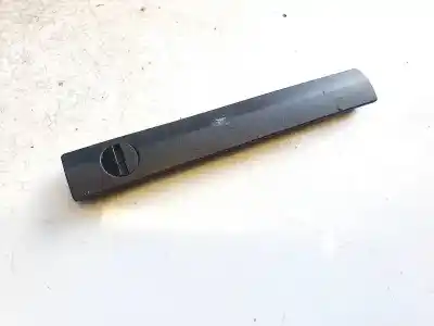 İkinci el araba yedek parçası plasti̇kler için nissan bluebird hatchback (t72, t12) 1.6 oem iam referansları 6m21r504a00ab  6m21-r504a00-ab