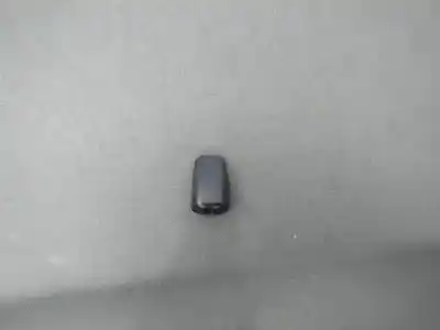 Pièce détachée automobile d'occasion plastiques pour toyota corolla verso (r1) 2.2 d-4d sport références oem iam 