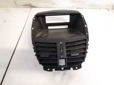 Автозапчасти б/у аэрационная решетка за peugeot 207 1.4 16v cat (kfu / et3j4) ссылки oem iam 9650068177
