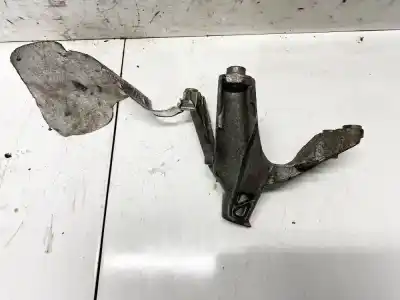 Second-hand car spare part engine support for audi a4 b8 (8k2) 2.0 tdi quattro oem iam references 8k0199308be  